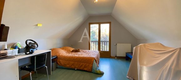 Casa de 5 dormitorios en Sassay, France No. 79049 11