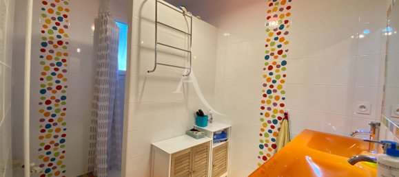 Casa de 5 dormitorios en Sassay, France No. 79049 8