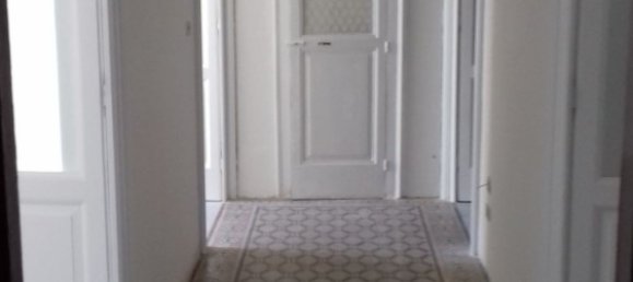 Apartamento de 4 divisões em Taranto, Italy N.º 131982 2