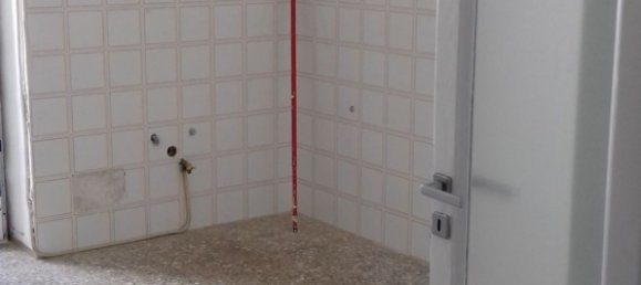 Apartamento de 4 divisões em Taranto, Italy N.º 131982 5