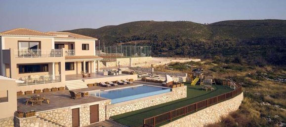 Propiedad comercial de 5 dormitorios en Zakynthos, Greece No. 698 21