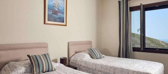 Propiedad comercial de 5 dormitorios en Zakynthos, Greece No. 698 9