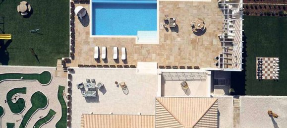 Propiedad comercial de 5 dormitorios en Zakynthos, Greece No. 698 2