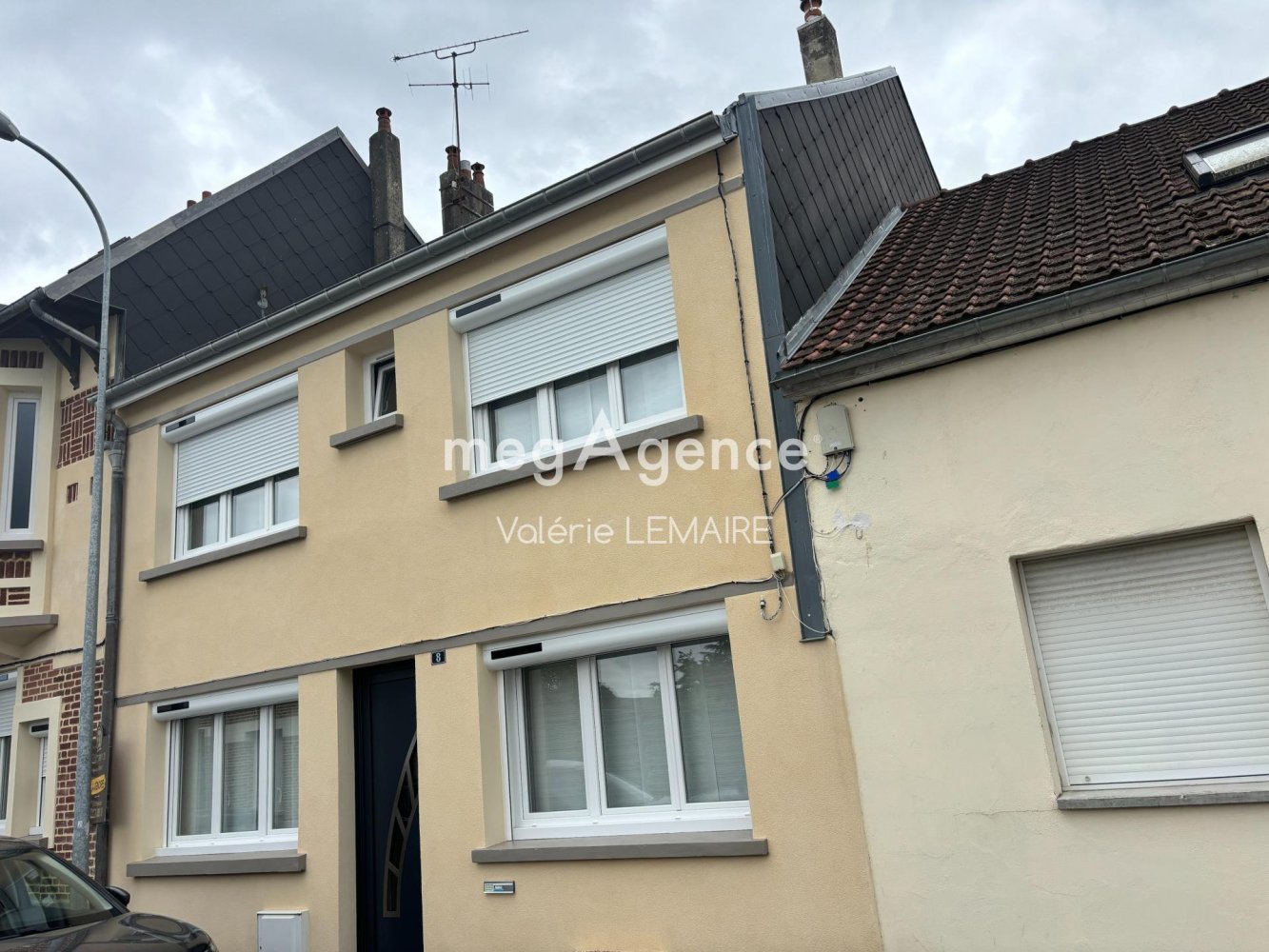 6 bedrooms House in Albert, France No. 274975