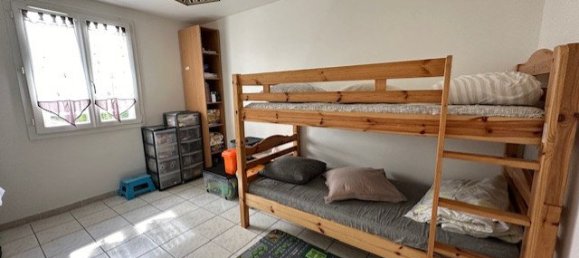 3 bedrooms House in Sours, France No. 73285 5