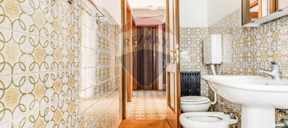 Квартира с 2 спальнями в Карнаго, Италия № 223459 14