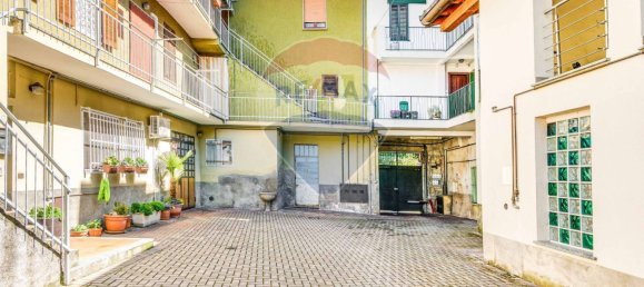 Квартира с 2 спальнями в Карнаго, Италия № 223459 23