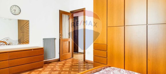 Квартира с 2 спальнями в Карнаго, Италия № 223459 12