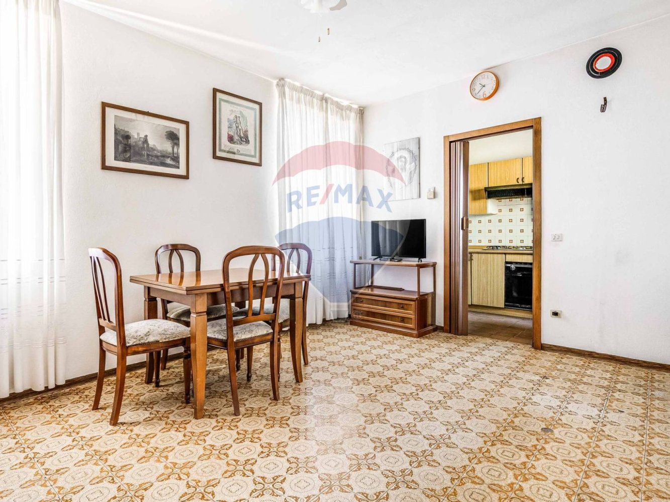 Квартира с 2 спальнями в Карнаго, Италия № 223459