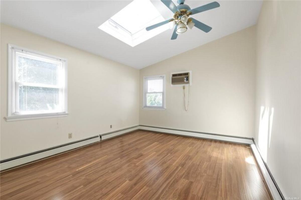 Casa T6 em New Hyde Park, USA N.º 210166