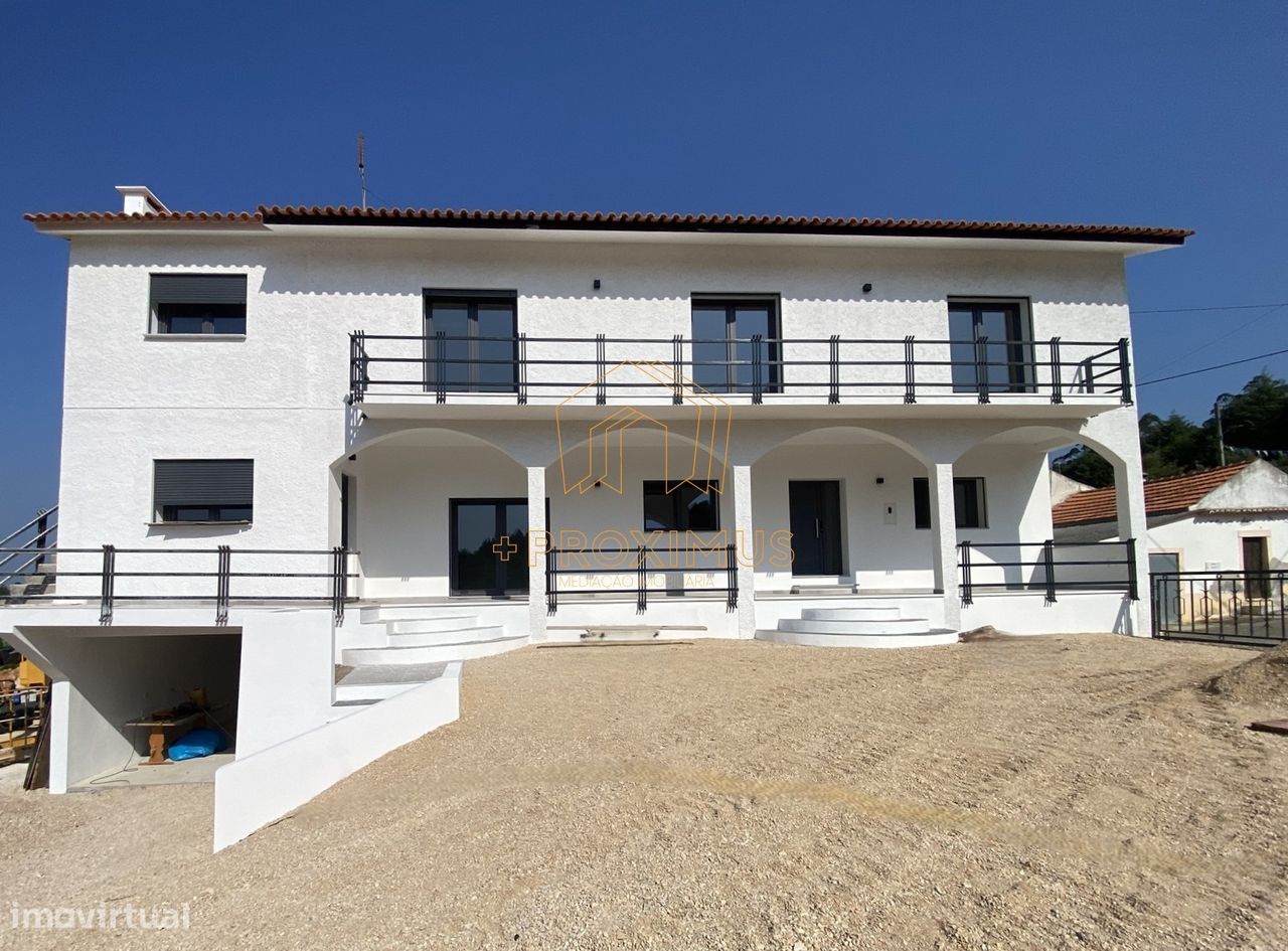 5 chambres Maison à Maiorca, Portugal No. 218808