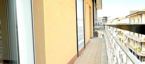 Apartamento de 4 habitaciónes en Misterbianco, Italy No. 49026 11