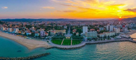 Villa de 5 habitaciónes en Pesaro, Italy No. 74198 4
