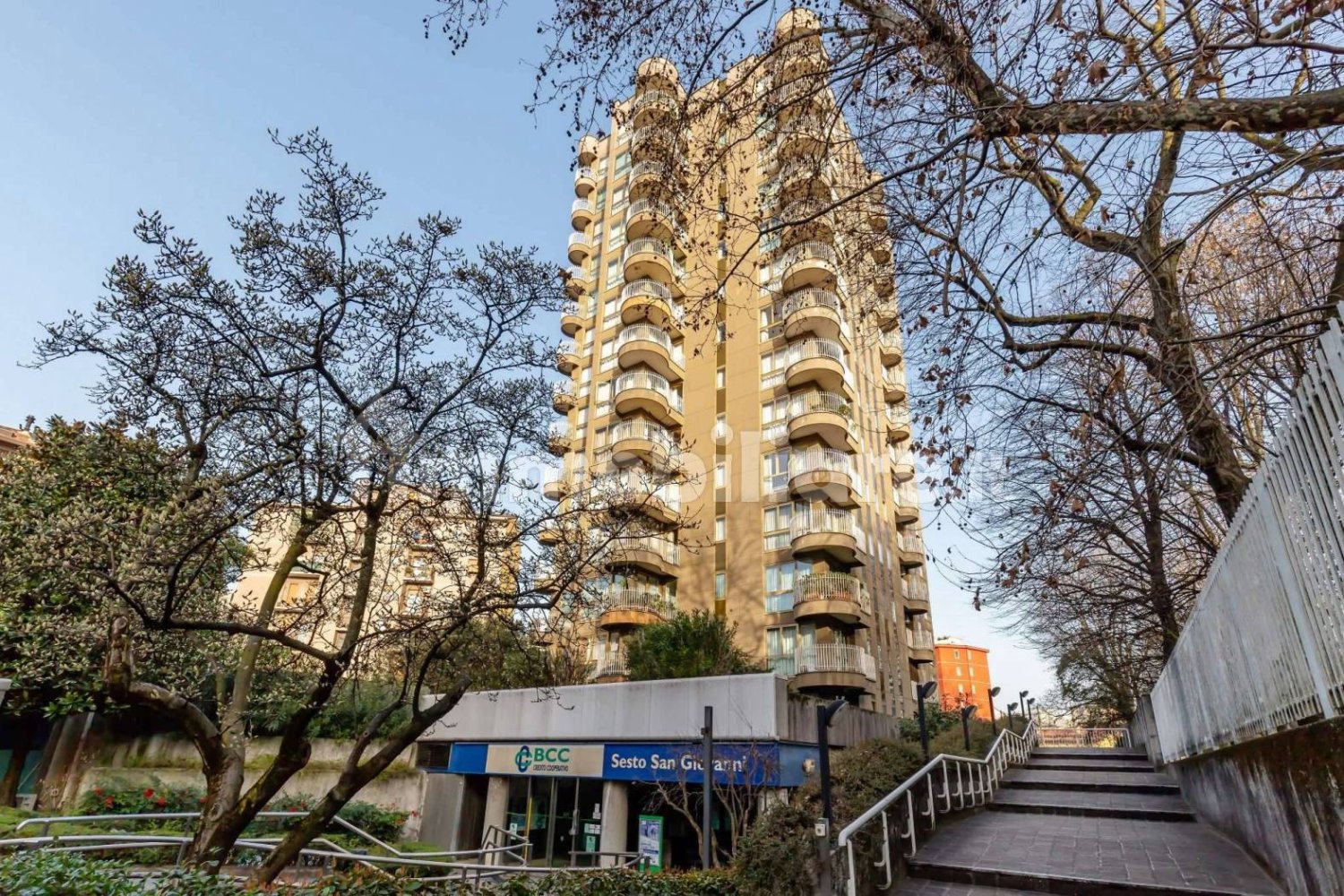 4 rooms Apartment in Sesto San Giovanni, Italy No. 342850