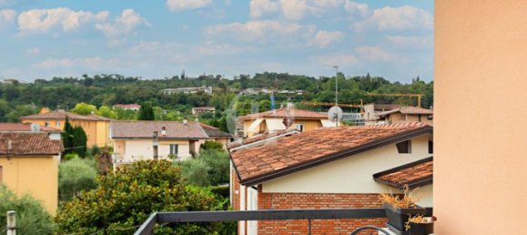 Apartamento de 3 habitaciónes en Salò, Italy No. 298290 10