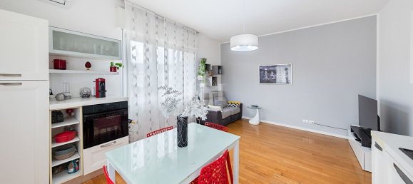 Apartamento de 3 habitaciónes en Salò, Italy No. 298290 4