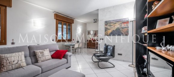 3 bedrooms House in Ferrara, Italy No. 167228 18