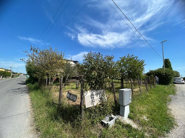 Terreno en Rome, Italy No. 78349