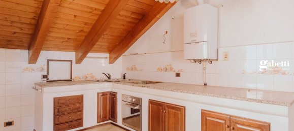 3 rooms Penthouse in Merate, Italy No. 5799 16