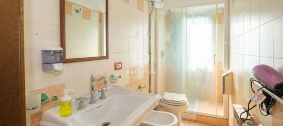 Здание с 8 спальнями в Кастильоне ди Сицилия, Италия № 354010 22