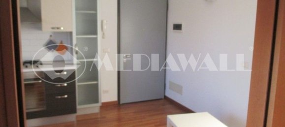 Apartamento de 4 habitaciónes en Pordenone, Italy No. 99869 9