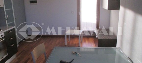 Apartamento de 4 habitaciónes en Pordenone, Italy No. 99869 8