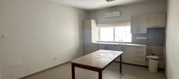 6 rooms Warehouse in Larnaka, Cyprus No. 26613 16