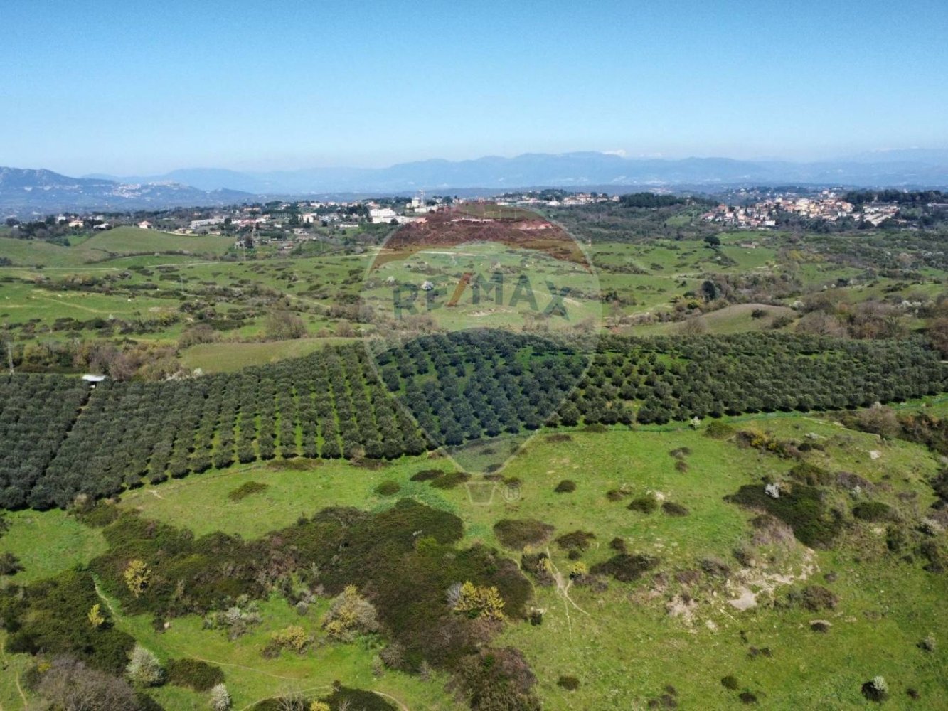 Земельный участок 167000м² в Морлупо, Италия № 54474