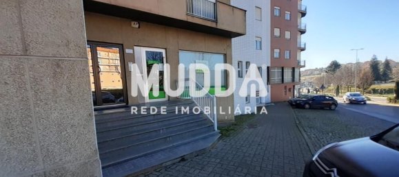 Propriété commerciale à Macedo de Cavaleiros, Portugal 110m² No. 92740 5