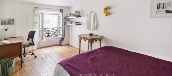 4 bedrooms Apartment in Paris, France No. 180971 3
