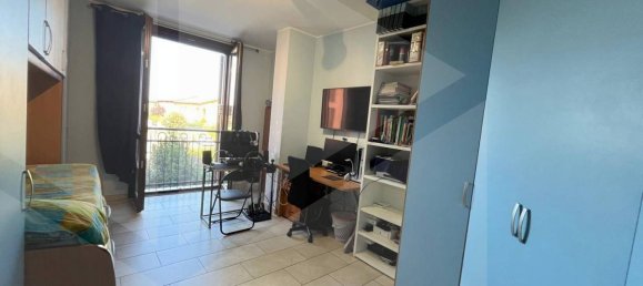 5 rooms Apartment in Maranello, Italy No. 31509 3