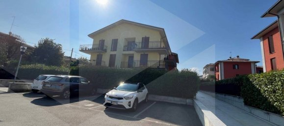5 rooms Apartment in Maranello, Italy No. 31509 31