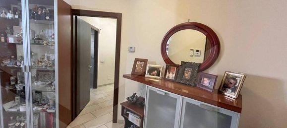 5 rooms Apartment in Maranello, Italy No. 31509 19