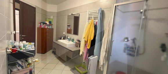 5 rooms Apartment in Maranello, Italy No. 31509 13