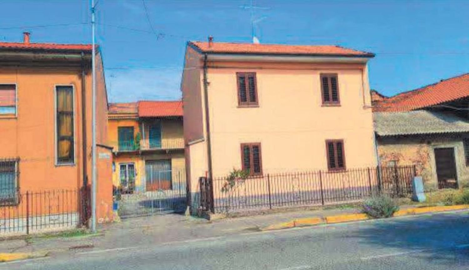 3 rooms Duplex in Bareggio, Italy No. 218959