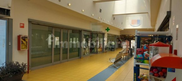  عقار تجاري في Caselle Torinese, Italy 465متر مربع رقم 315115 5