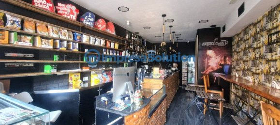 38m² Commercial property in Naples, Italy No. 377243 6