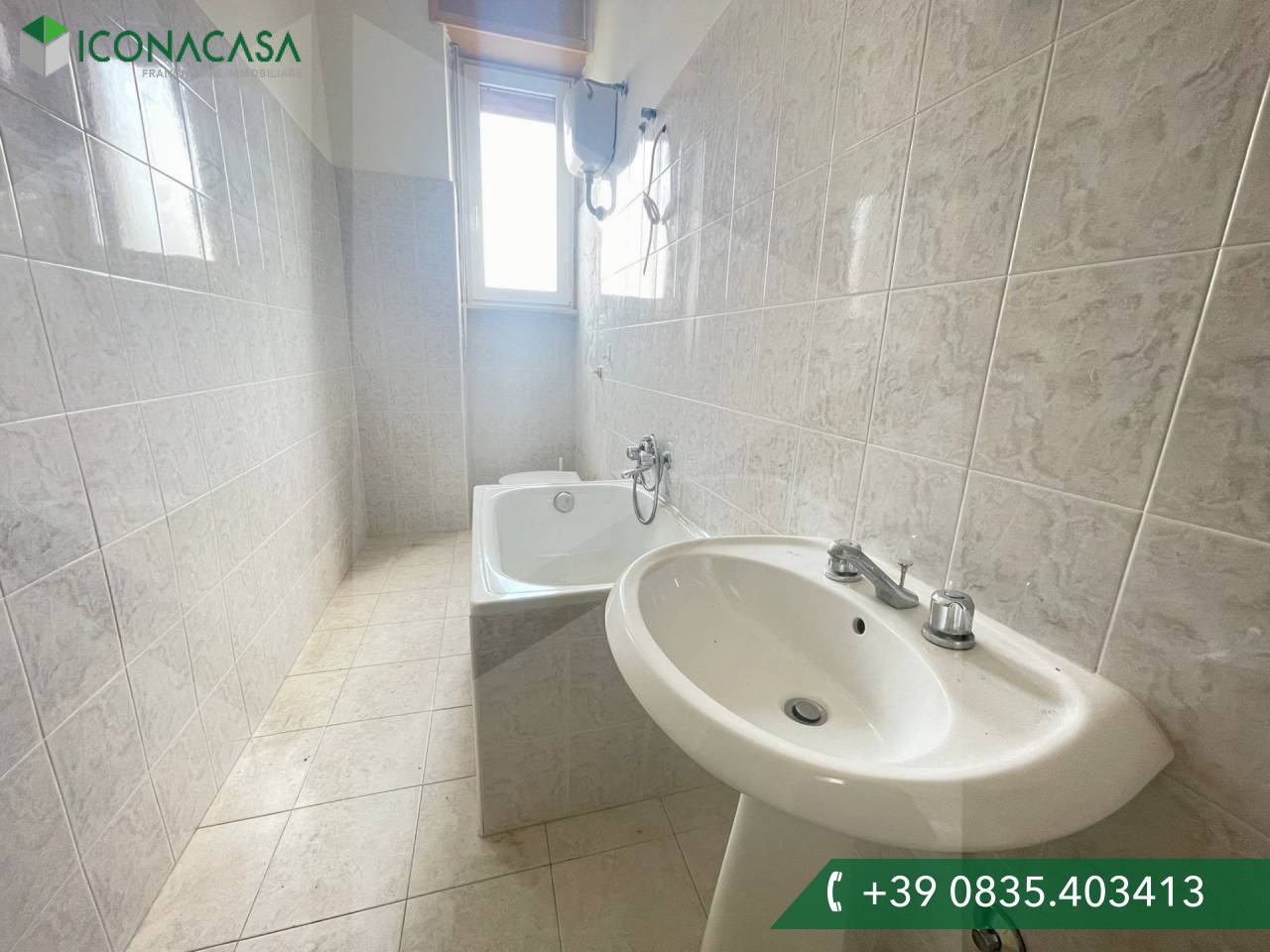 Квартира с 3 комнатами в Матера, Италия № 22664