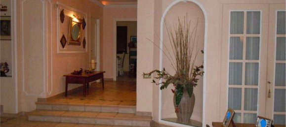 22 rooms House in Castelnuovo di Porto, Italy No. 14569 7