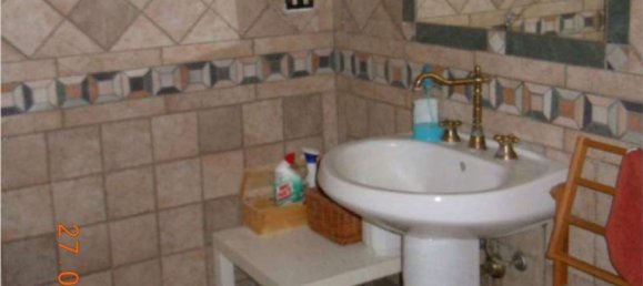 22 rooms House in Castelnuovo di Porto, Italy No. 14569 33