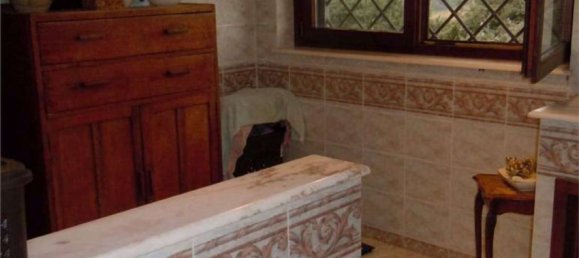 22 rooms House in Castelnuovo di Porto, Italy No. 14569 42