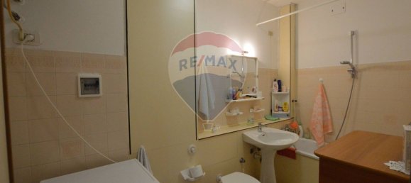 5 rooms Apartment in Savona, Italy No. 36232 37