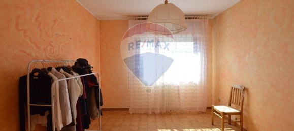 5 rooms Apartment in Savona, Italy No. 36232 44