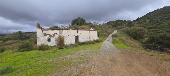  Land in Benahavis, Spain No. 137530 5