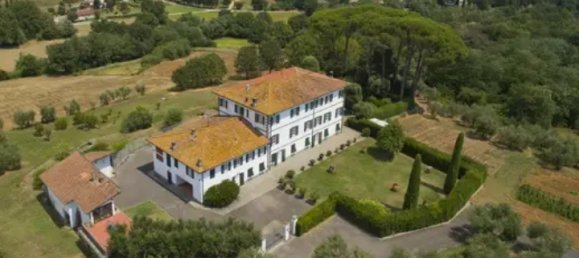 12 bedrooms Villa in Capannori, Italy No. 377443 2
