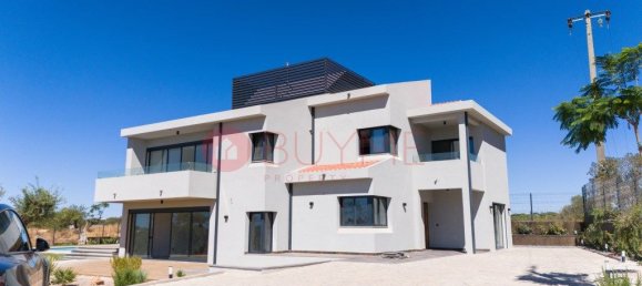 Дом с 5 спальнями в Картейра, Португалия № 33046 11