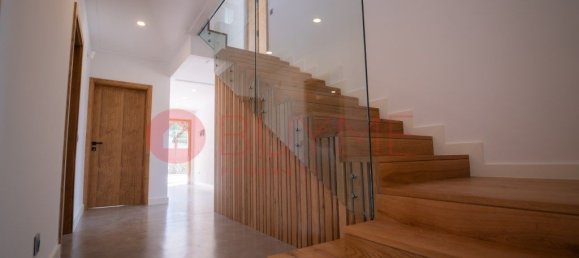 Дом с 5 спальнями в Картейра, Португалия № 33046 47