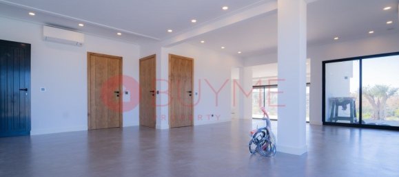 Дом с 5 спальнями в Картейра, Португалия № 33046 10