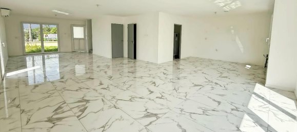 5 bedrooms House in Lagny-sur-Marne, France No. 281531 3