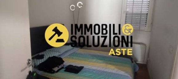 Apartamento de 3 habitaciónes en Garbagnate Milanese, Italy No. 6932 4